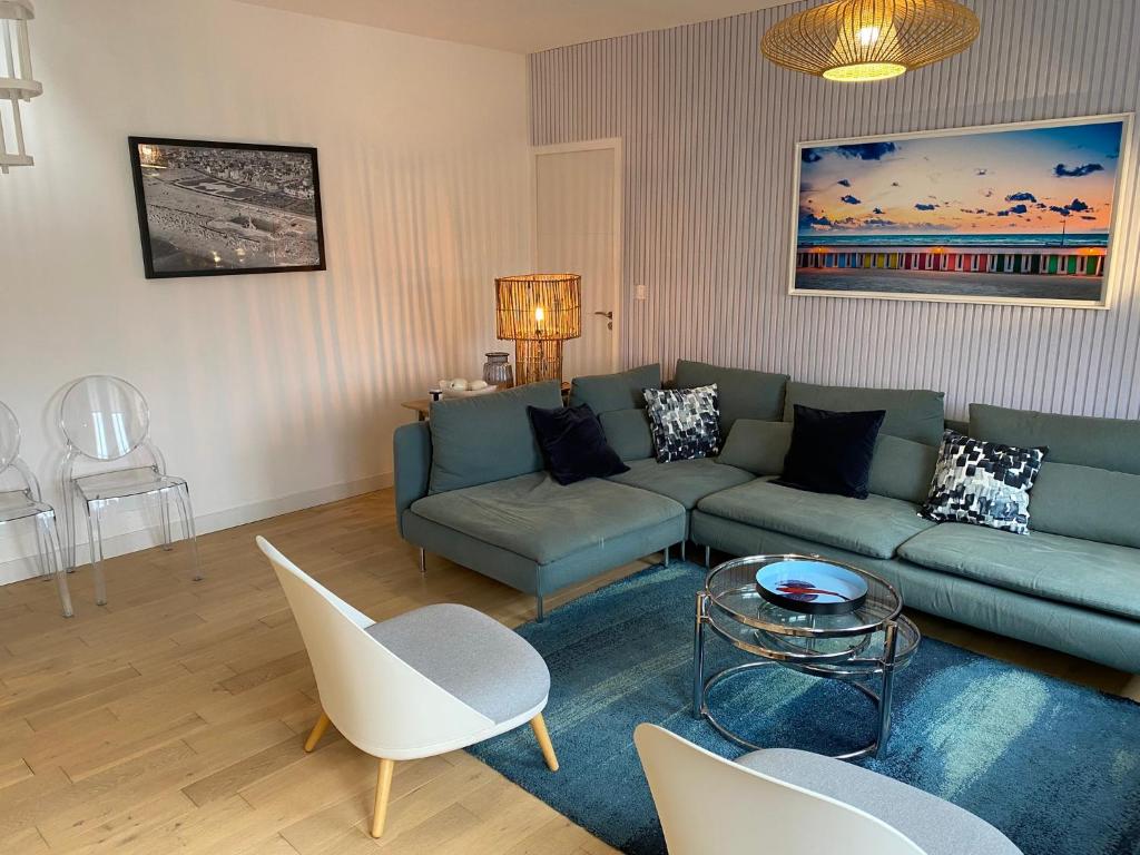 LE BALMORAL Exceptionnel Duplex T4 cœur de ville à 2 minutes de la plage - 3