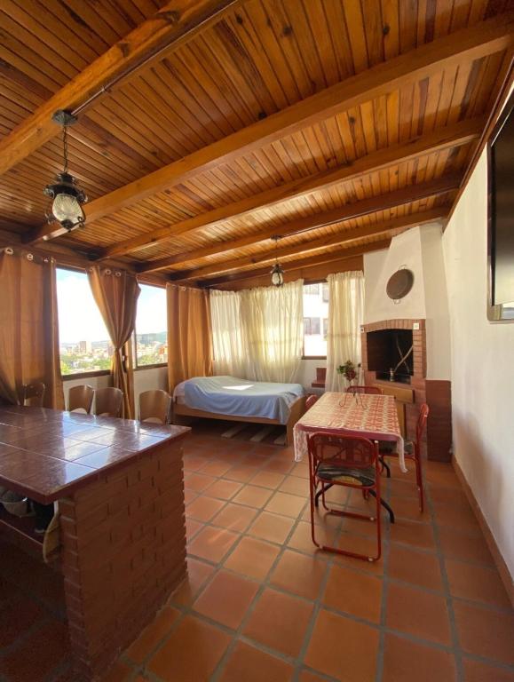 The Little Cabin in the Ph ,La Cabañita en el Ph - 2