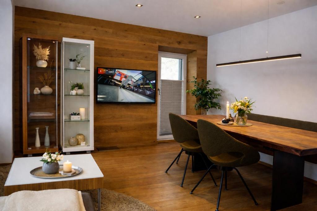 lechner living apartments - 3