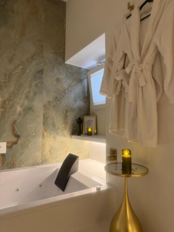 Antico Lustro - Bed and breakfast - 5