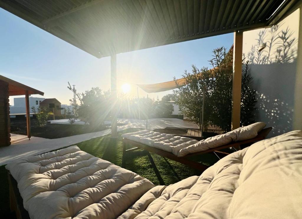 Chalet Emily Alpine Chic with Hot Tub and Ocean View - 4