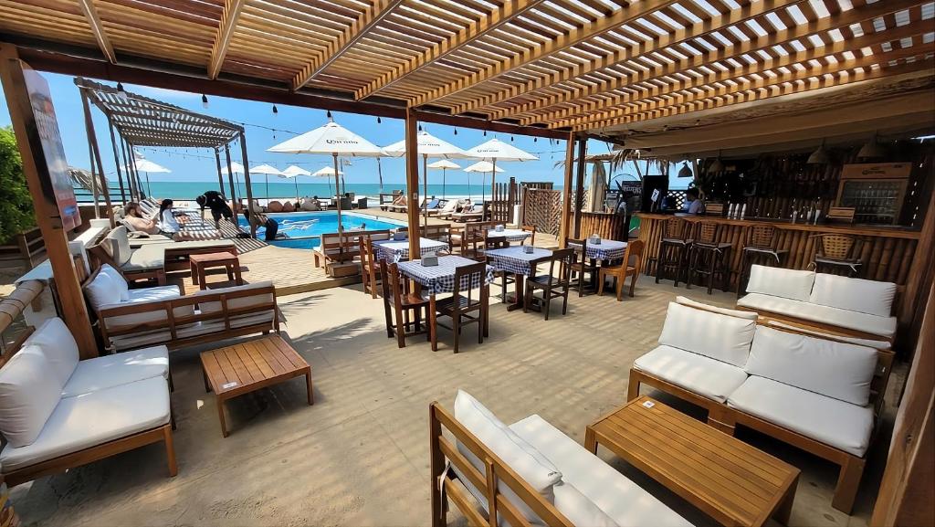 The Point Mancora Beach - Hostel Juvenil de Fiesta - 2