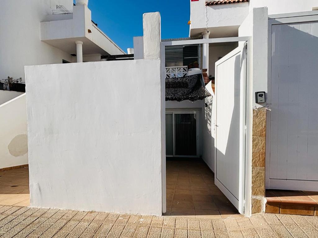 Atlantic Breeze House I Double Rooms at EL CAMPANARIO I 5 minutes from Popcorn Beach - 4