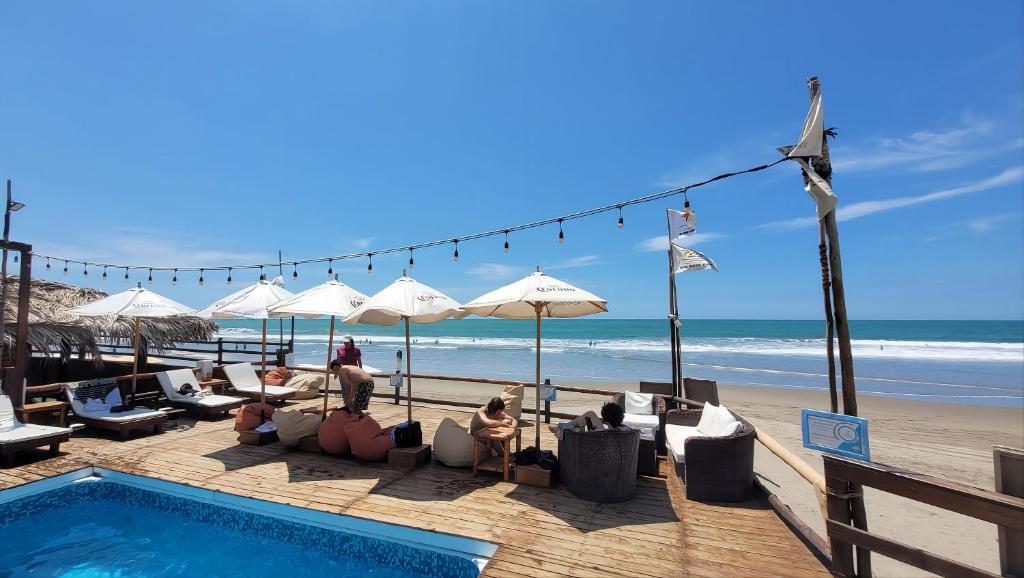 The Point Mancora Beach - Hostel Juvenil de Fiesta - 3