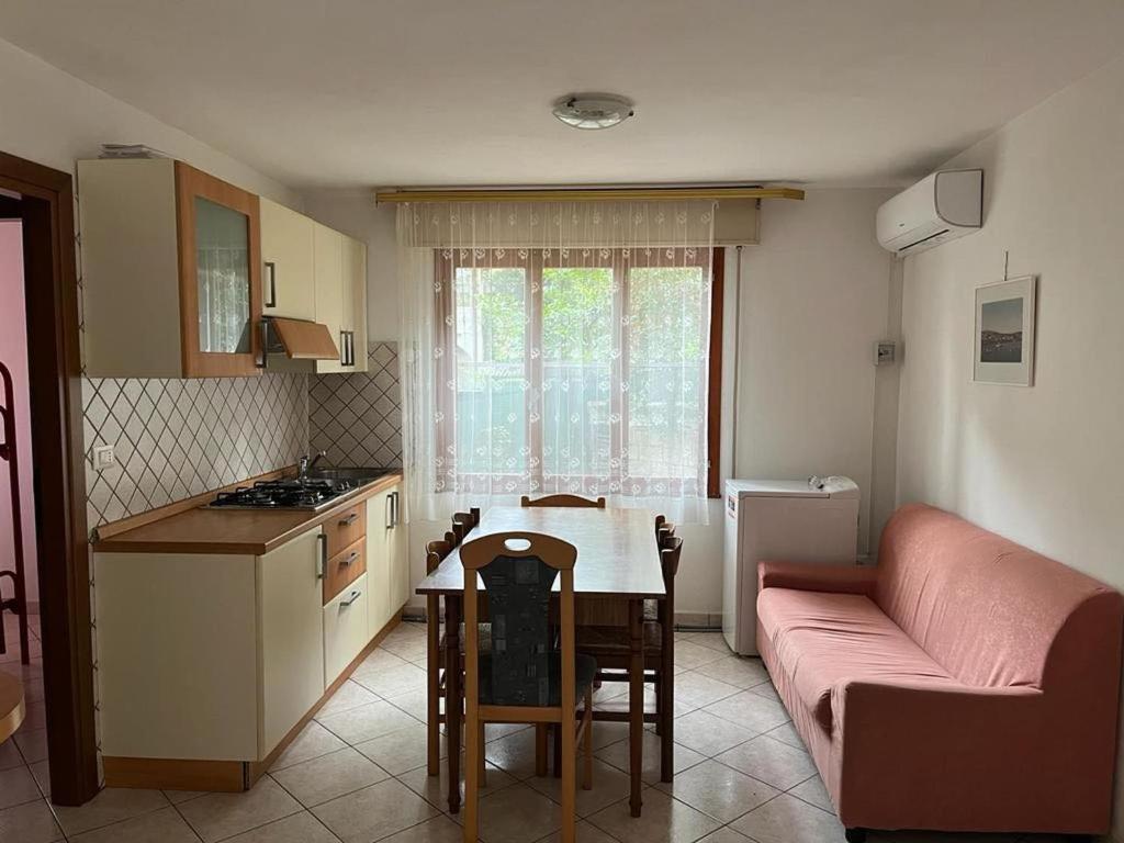 Flexible 6-Person Stay in Rosolina Mare - 2