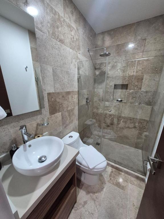 Stay in style, Upscale Condo in a Prime Location - 5