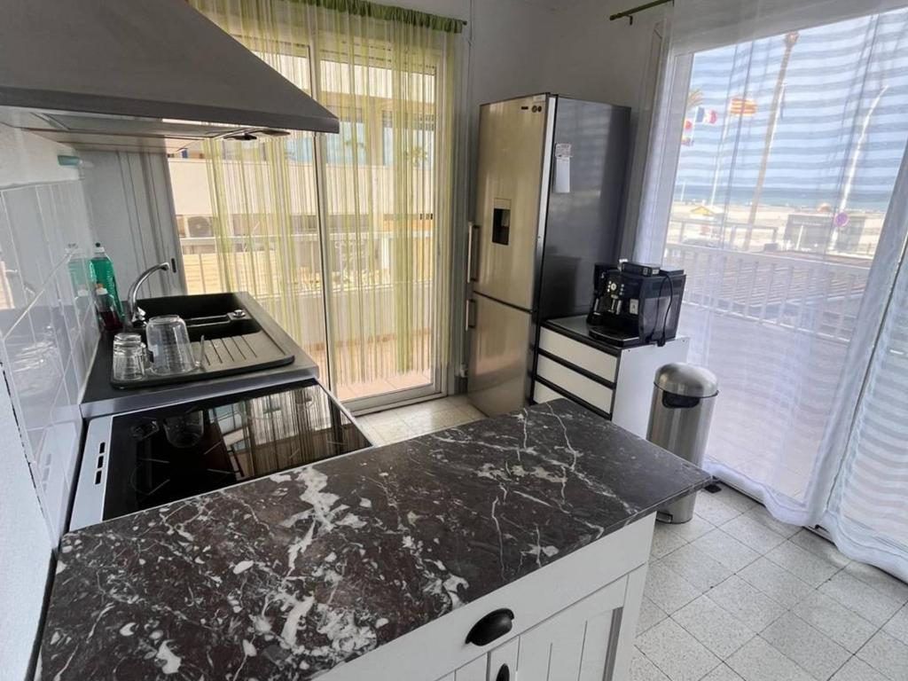 Appartement T2 à Canet-en-Roussillon avec climatisation et wifi - FR-1-696-65 - 3