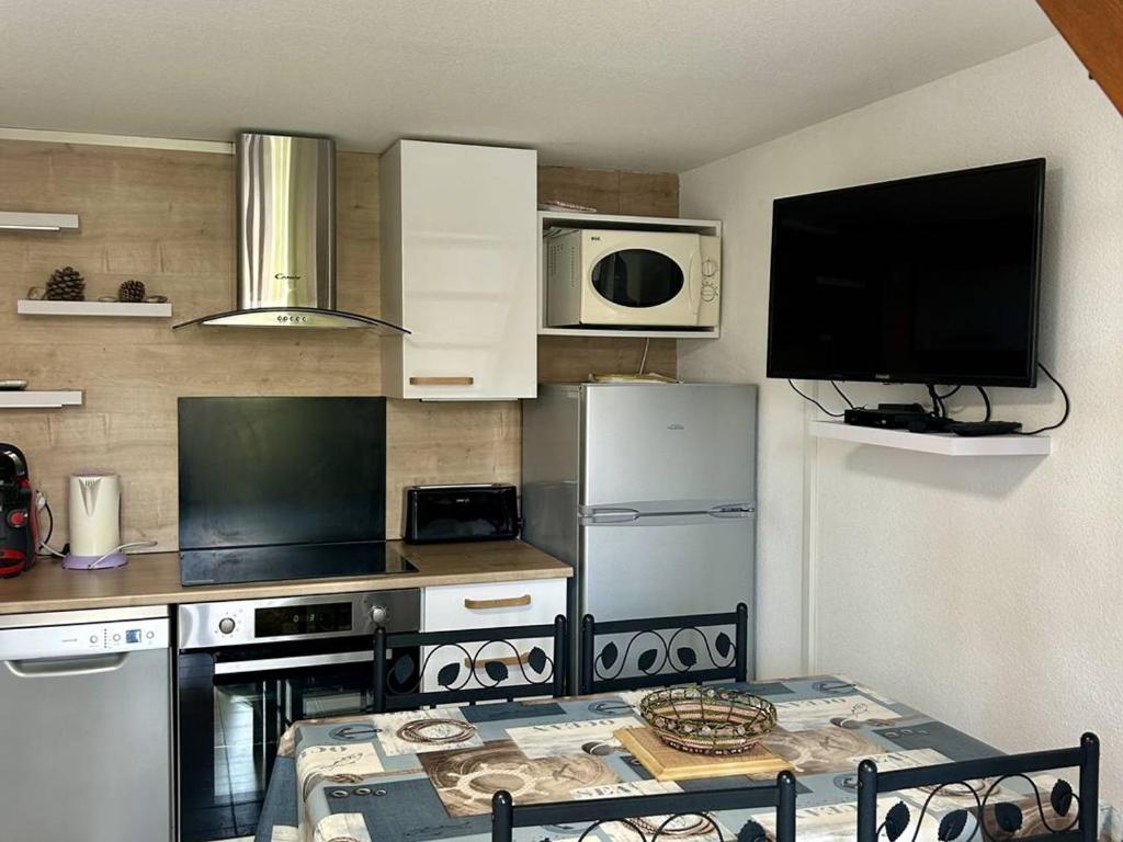 Superbe appart rénové avec clim et balcon à 50m de l'étang - FR-1-529-218 - 5