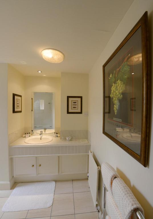 The Factor's Inn & Factor's Cottage photo