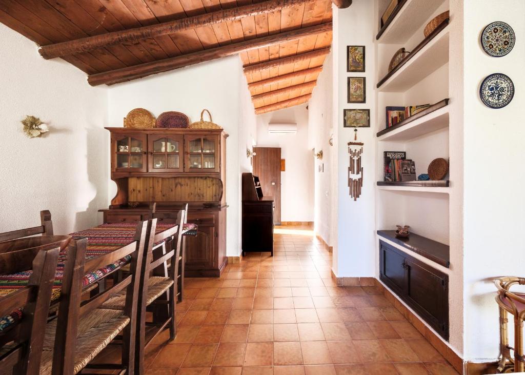 Villa Elena 200m from the beach - 5