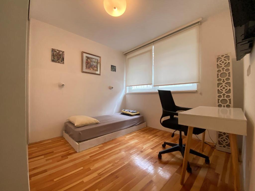 Urban Nest Apartment - 5