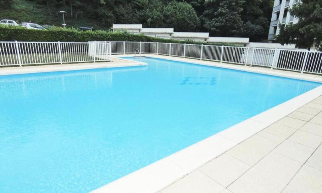 Apt 3 étoiles Piscine Tennis 2adultes et 2enfants - 1