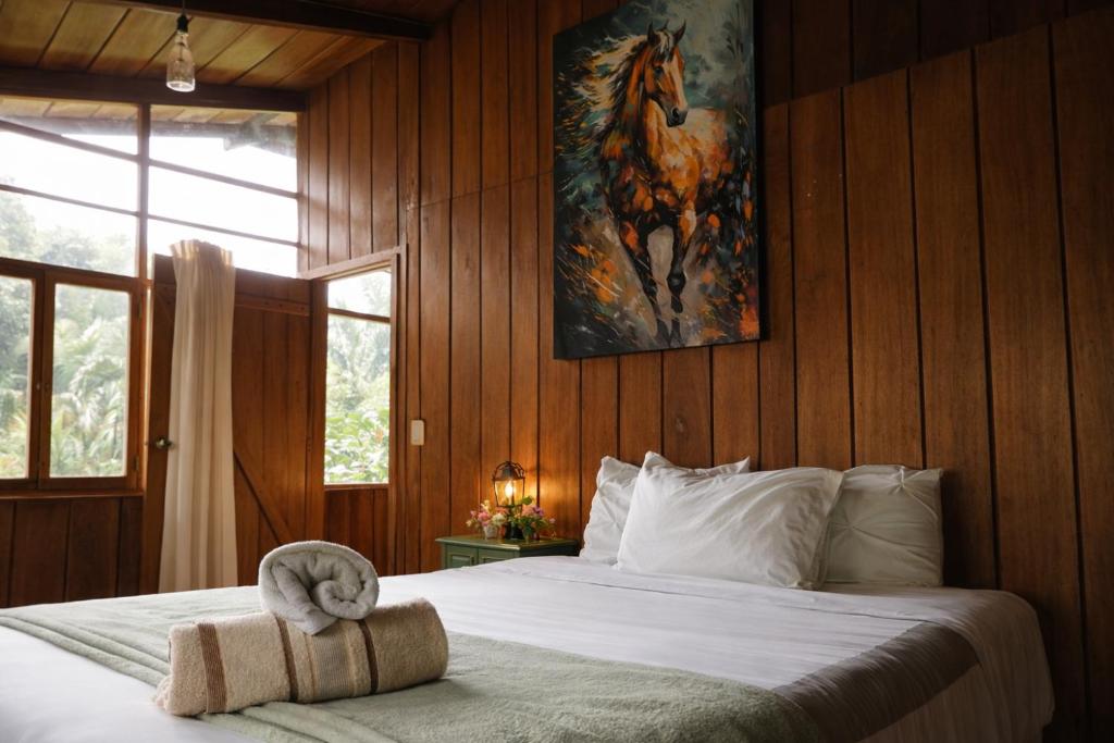Mindo Wood Cabin - 3