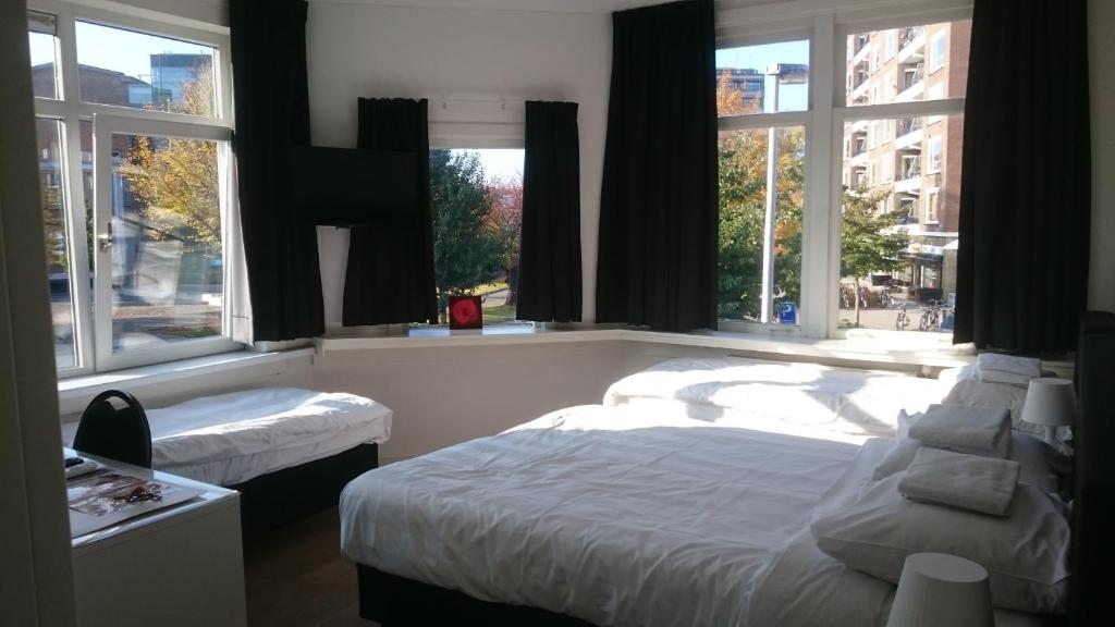 Hotel-Chao NL 24 hours open — Hotel in Utrecht