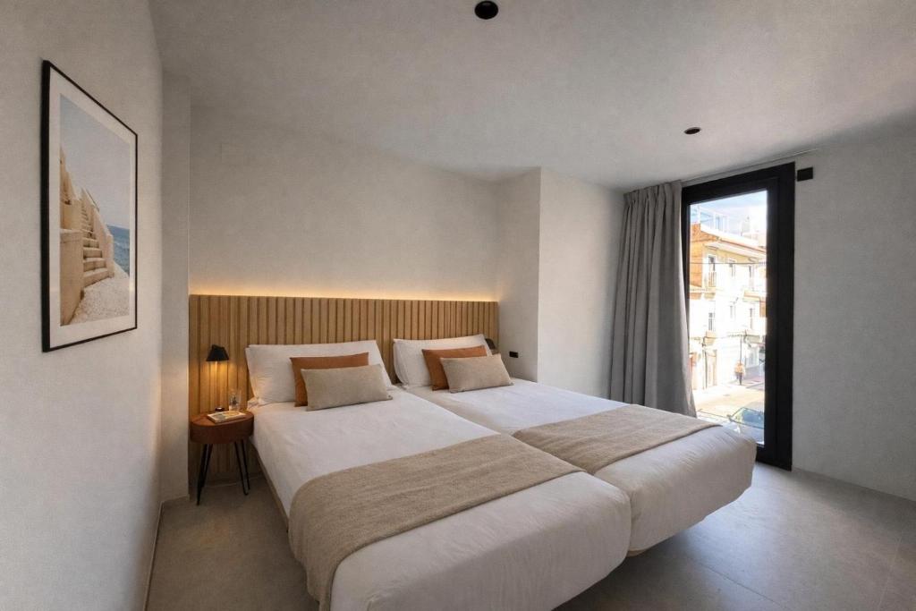 Hugo Beach Hotel & Apartments - 2
