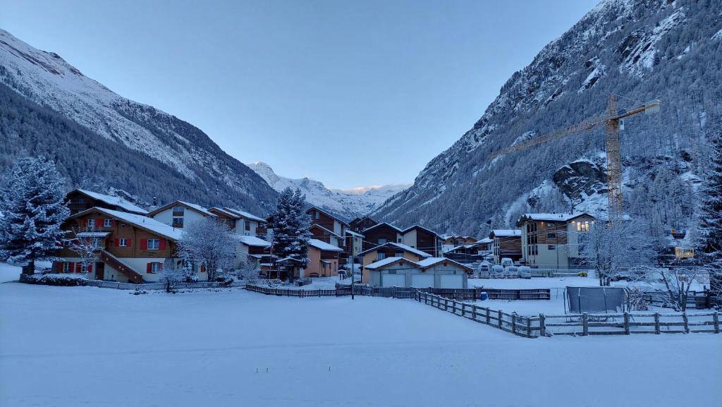 Große Wohnung in Täsch, nahe Zermatt, Bergblick - 5