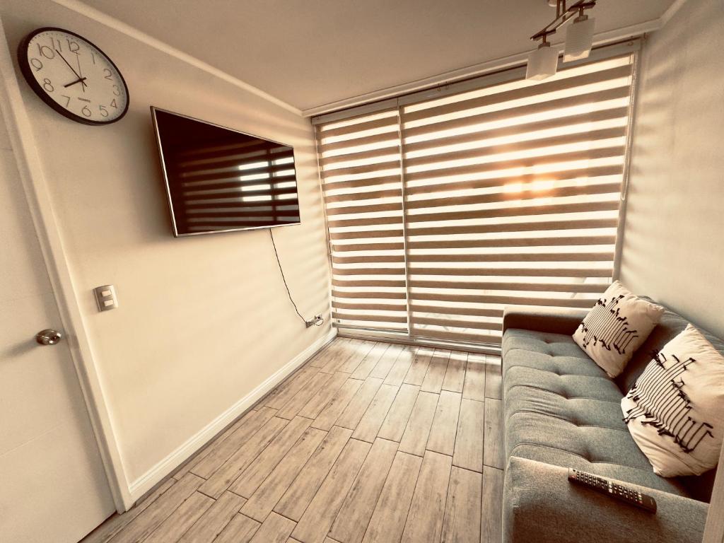 Best Location - Balcony - AC - Flexible Check-In - 5