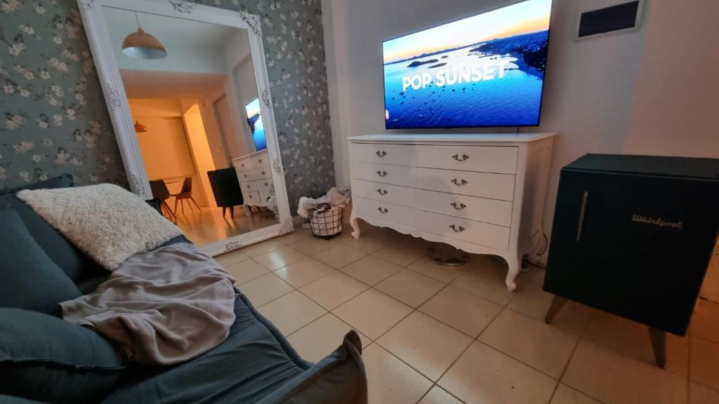 Departamento moderno y comodo, zona clinicas - 2