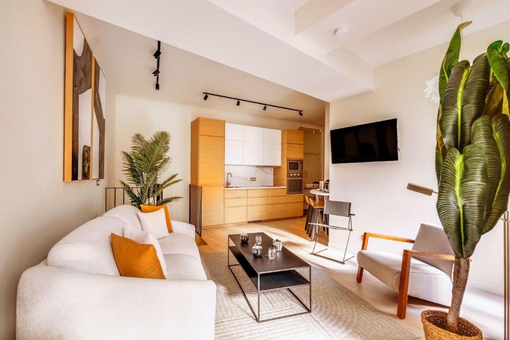 Modern apartment - 1BR - 4P terrace - Invalides - 5