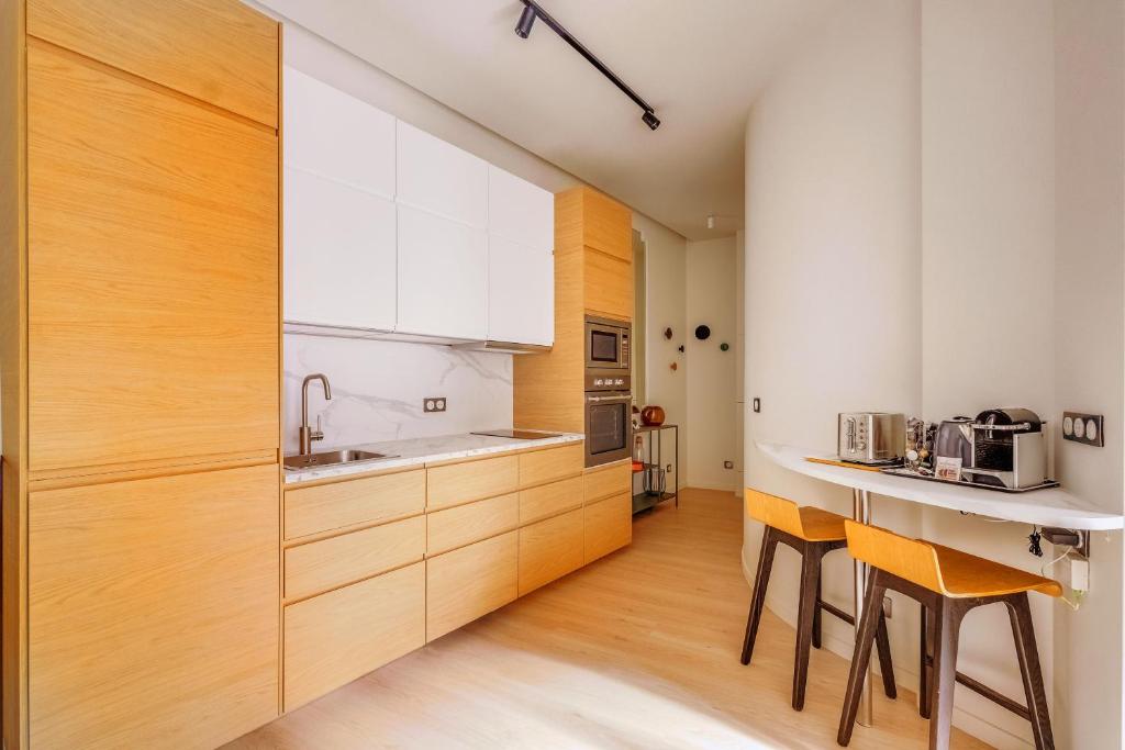 Modern apartment - 1BR - 4P terrace - Invalides - 3