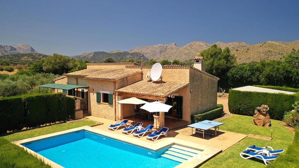 Lovely villa near Port Pollensa by Renthousing - 1