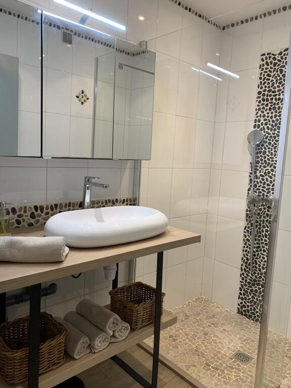 Charmant appartement 44 m2 vue mer à 350m de la plage - 5