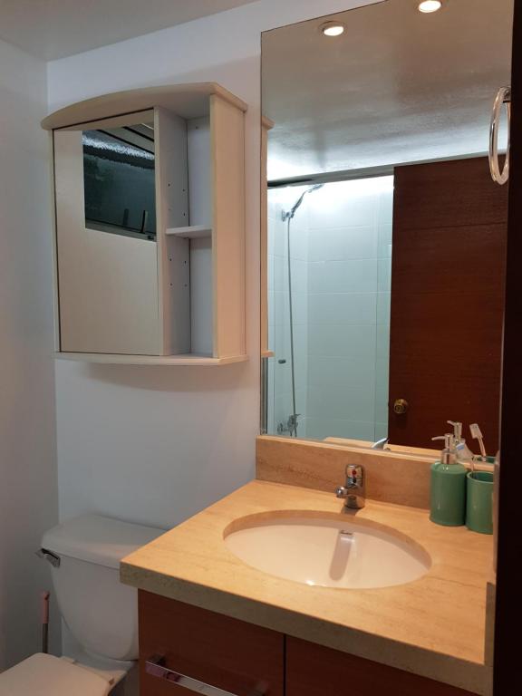 habitación amoblada cómoda e iluminada - 2