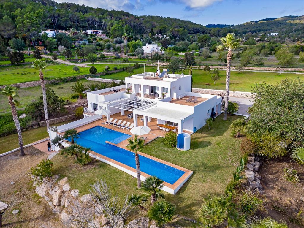 Villa near Ibiza Town sleeps 12,13 - 3