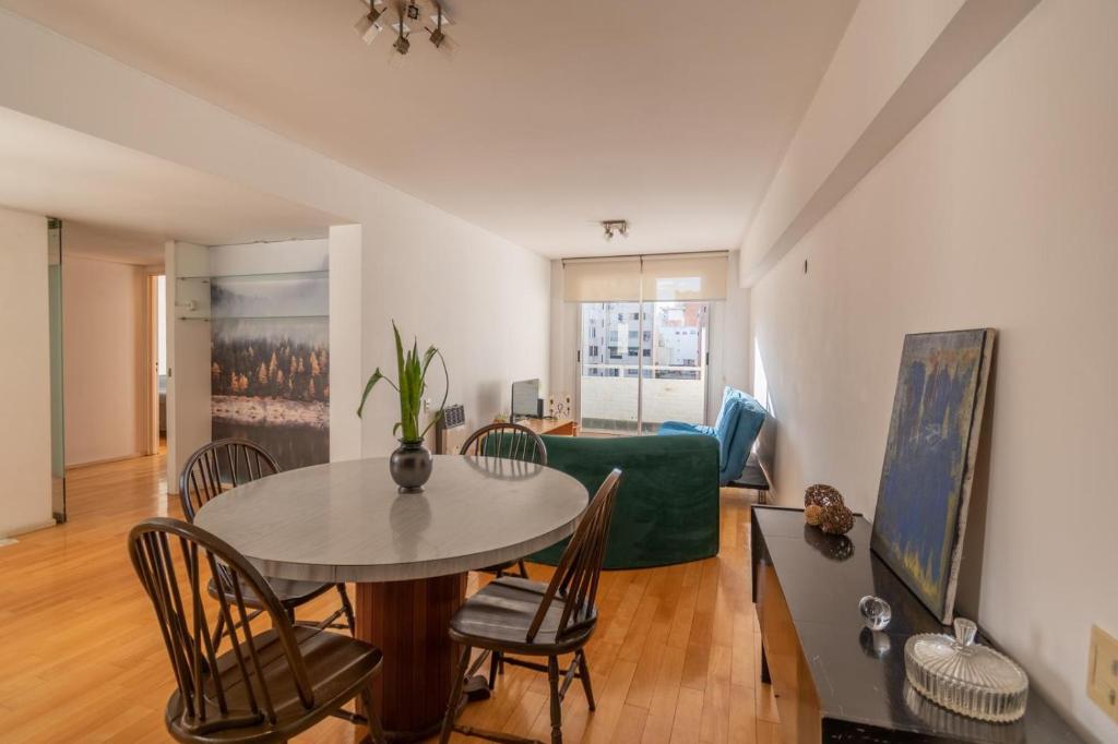 Luminoso departamento en ubicación privilegiada - 1