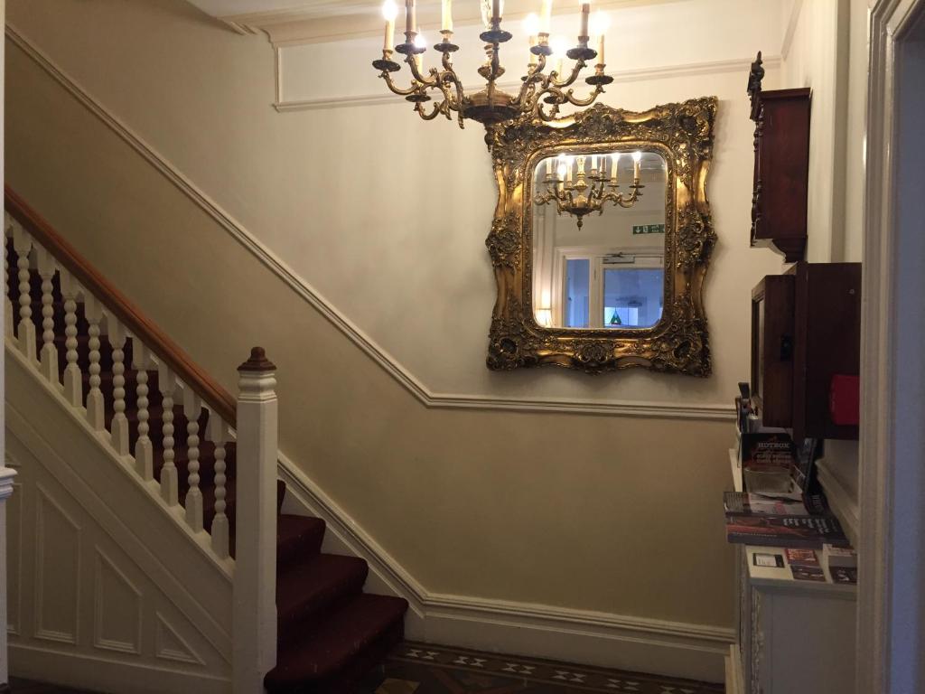 Chester House Guest House photo