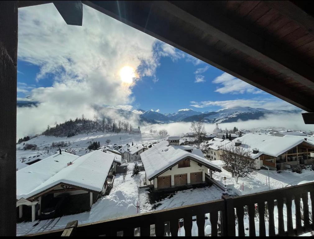 Dach-Panorama-Wohnung Falera - 5min zum Lift zu Fuss - 2