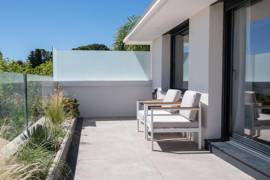 Sea view villa Lou Miradou, piscine,parking, city center & beaches - 3