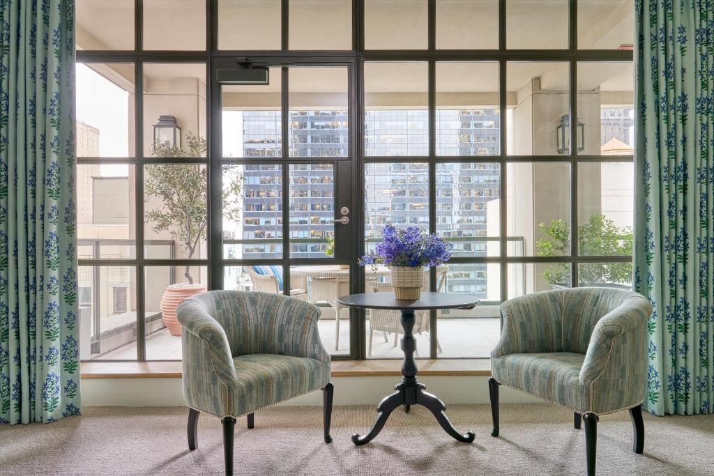 The Whitby Hotel — Hotel rooms in New York City, New York State