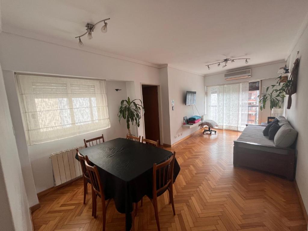Balcony to the Boulevard, Light and Premium Location - 2