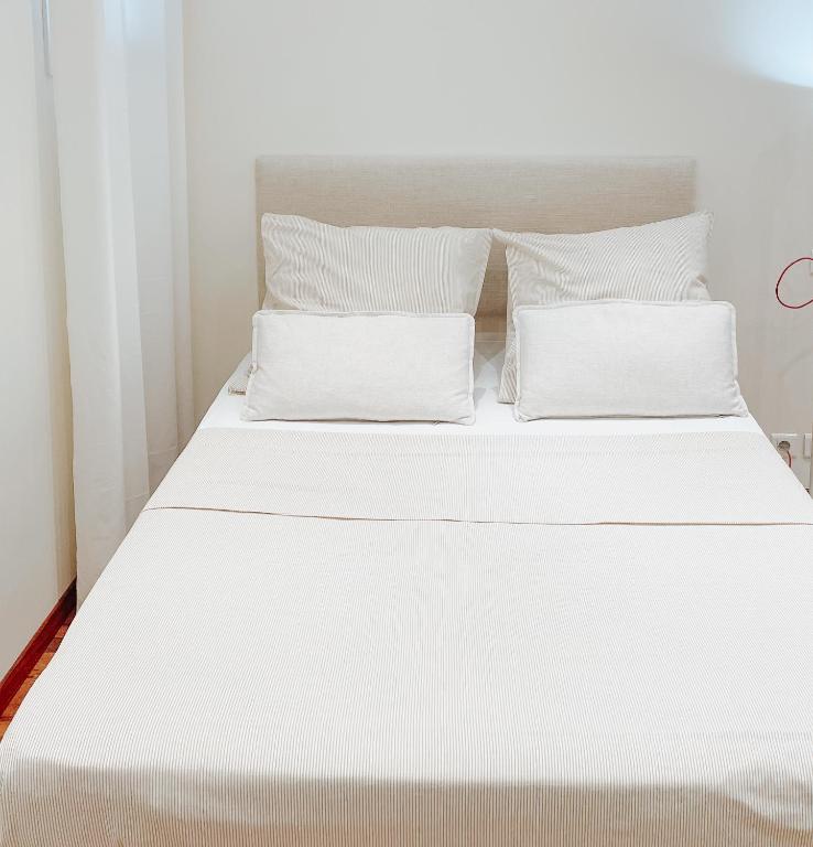 Hyper-centre, Air-conditioned apartment with balcony - 2