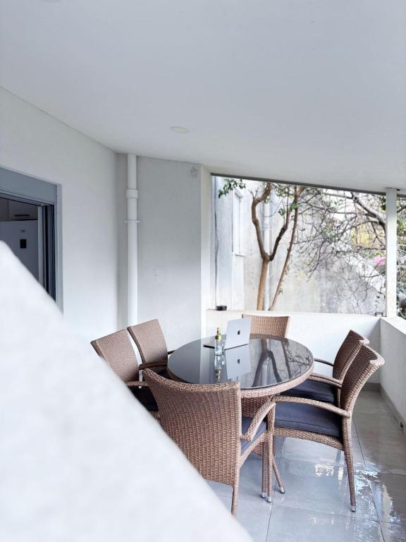 Flat in Budva with terrace and private garden - 2