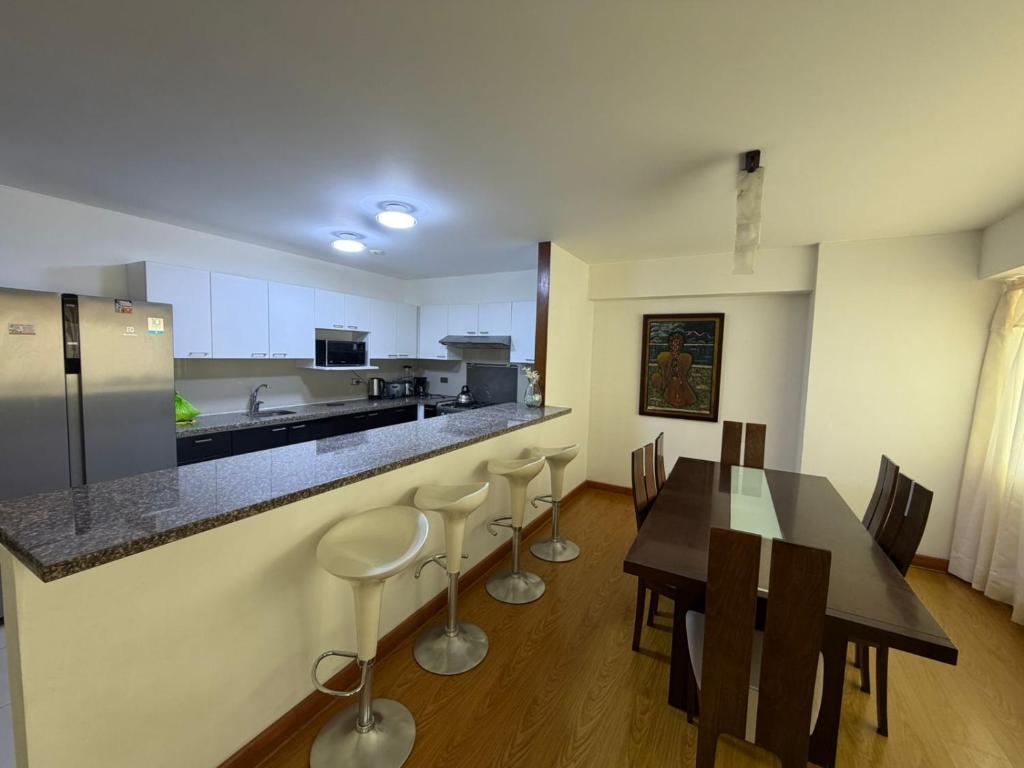 Duplex en miraflores av larco 1010 - 2