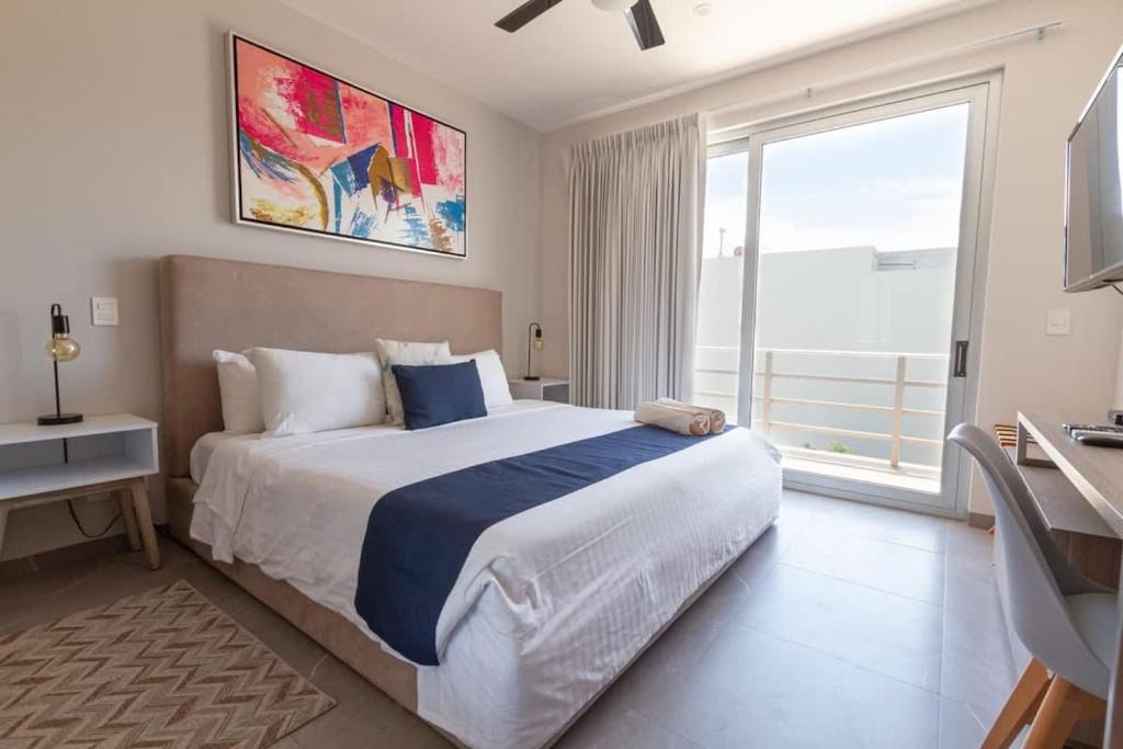 PRIVATE POOL Beautiful and Centric 1BR PH - 2