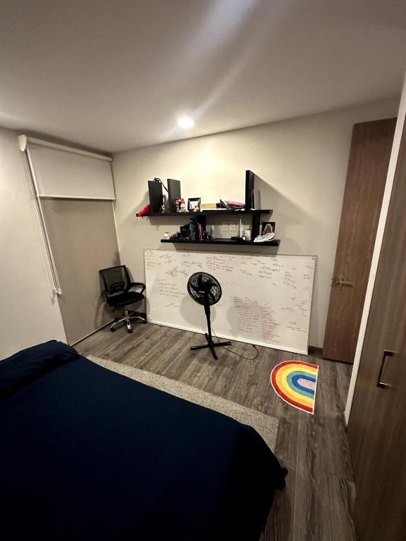 Bright room 3 blocks frm Reforma w private rooftop - 4