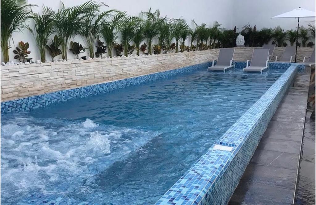 3 Bedroom Apartment and Pool - 2