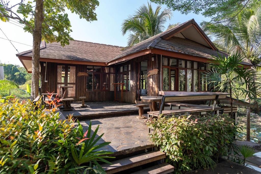 ทัศนียภาพภายนอกโรงแรม