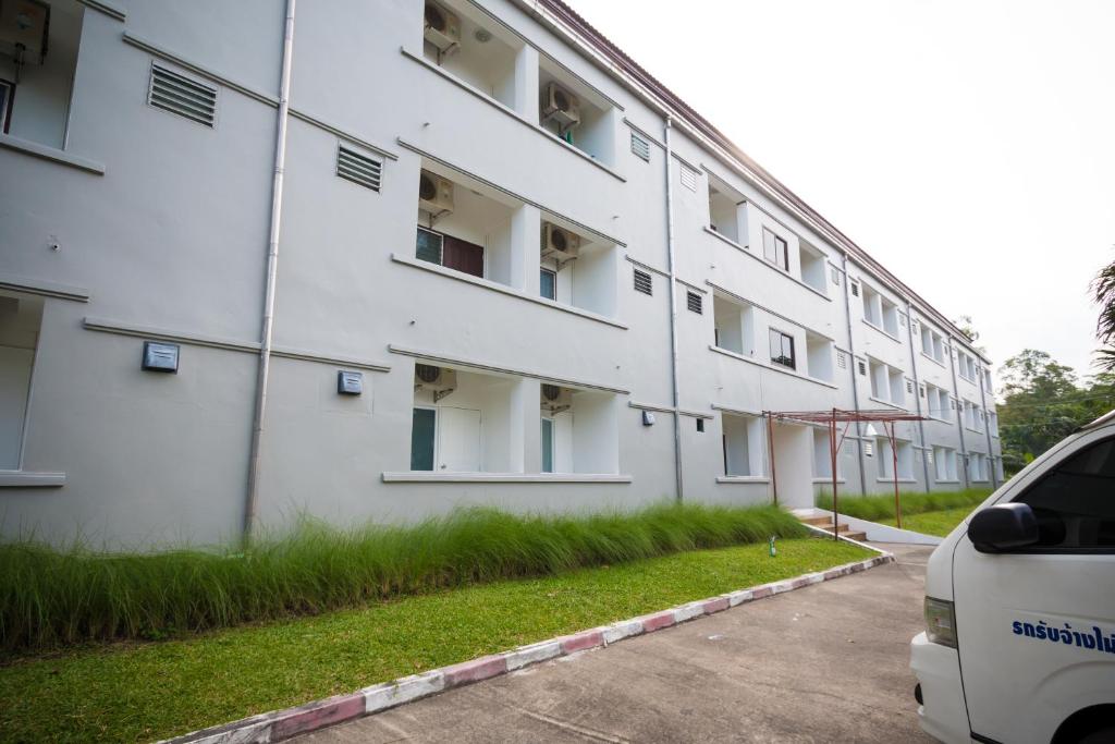 Exterior view, THE HABITAT HOSTEL in Koh Chang