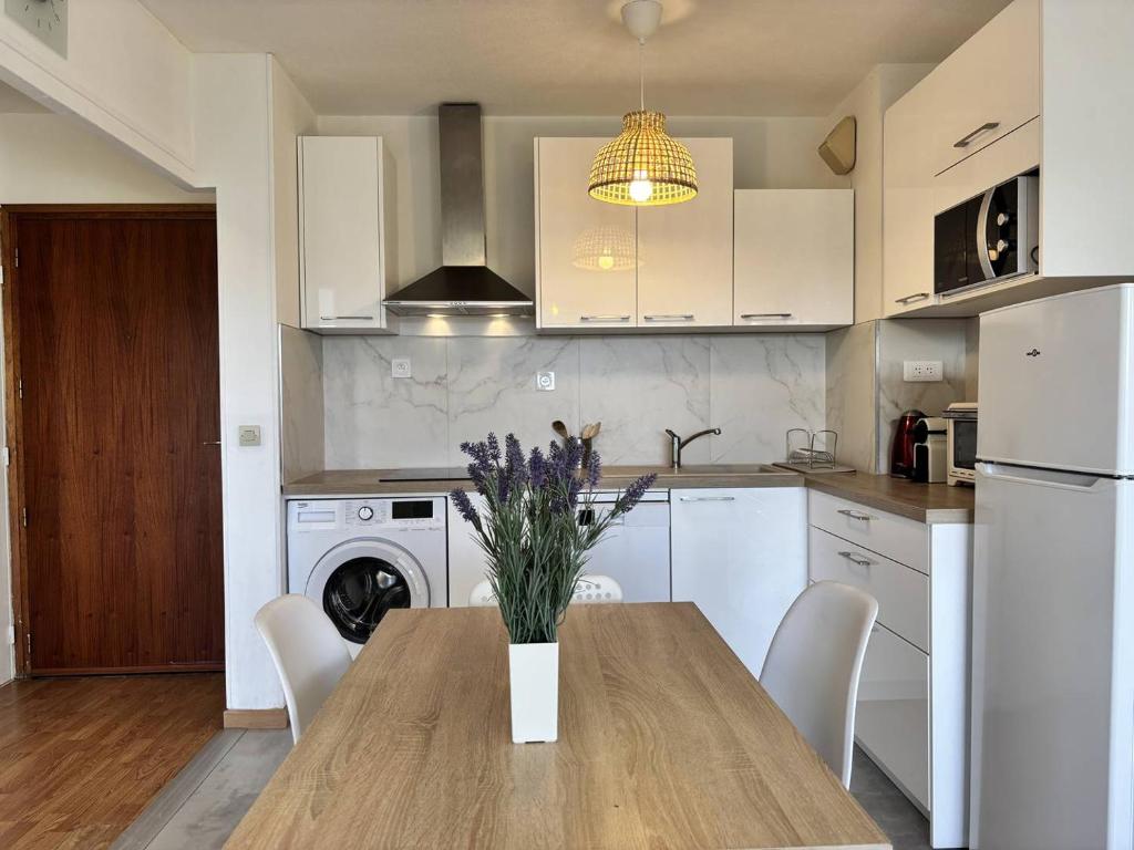 HYE300-1168 Appartement 2 pièces jusqu'a 3 personnes - HYERES - 4