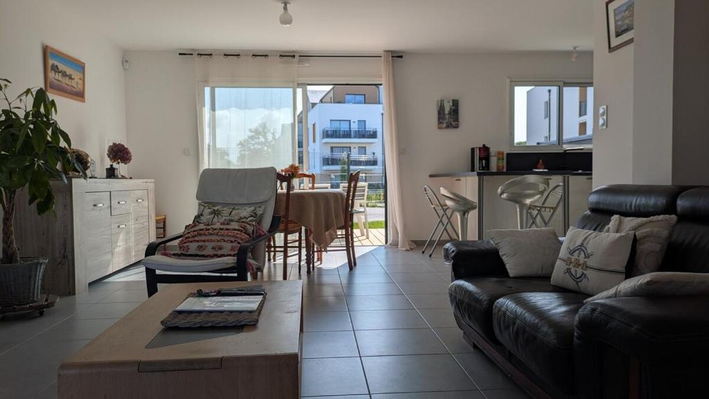 Maison neuve avec jardin - 3