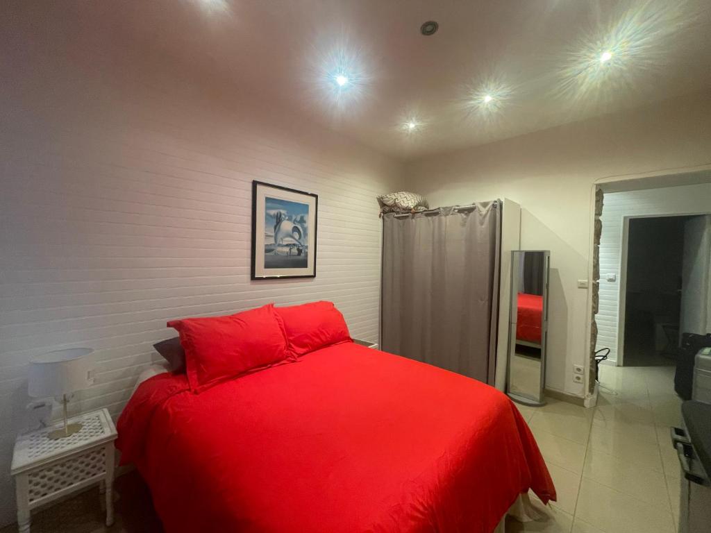 One-Bedroom Apartment near Promenade des Anglais - 1
