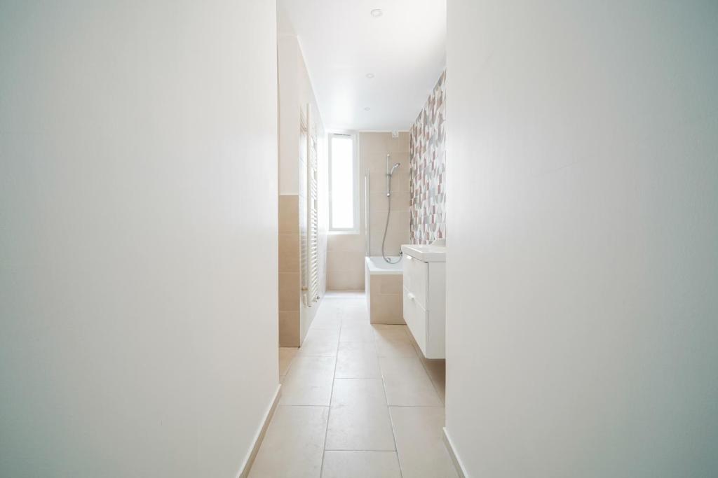 Elegant 4 BR apartment Spacious and decorated - 2