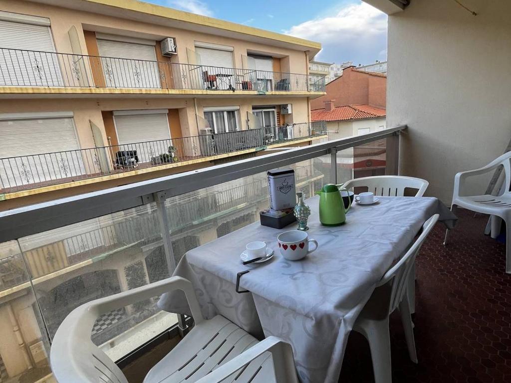 Appartement T3 à 50m de la plage, proche centre - FR-1-696-50 - 1