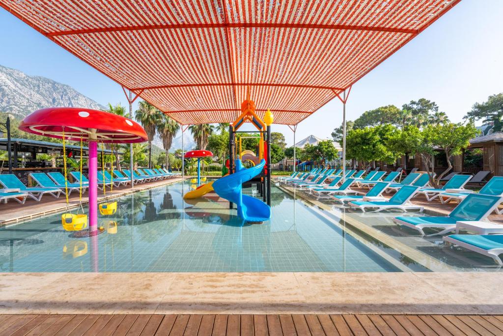 Dosinia Luxury Resort-Ultra All Inclusive — Attractions for children in Beldibi