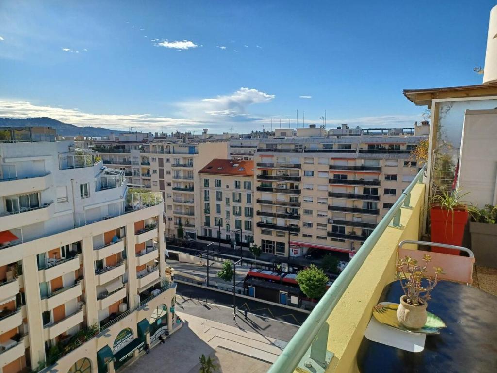 L'escale à la French Riviera - 1