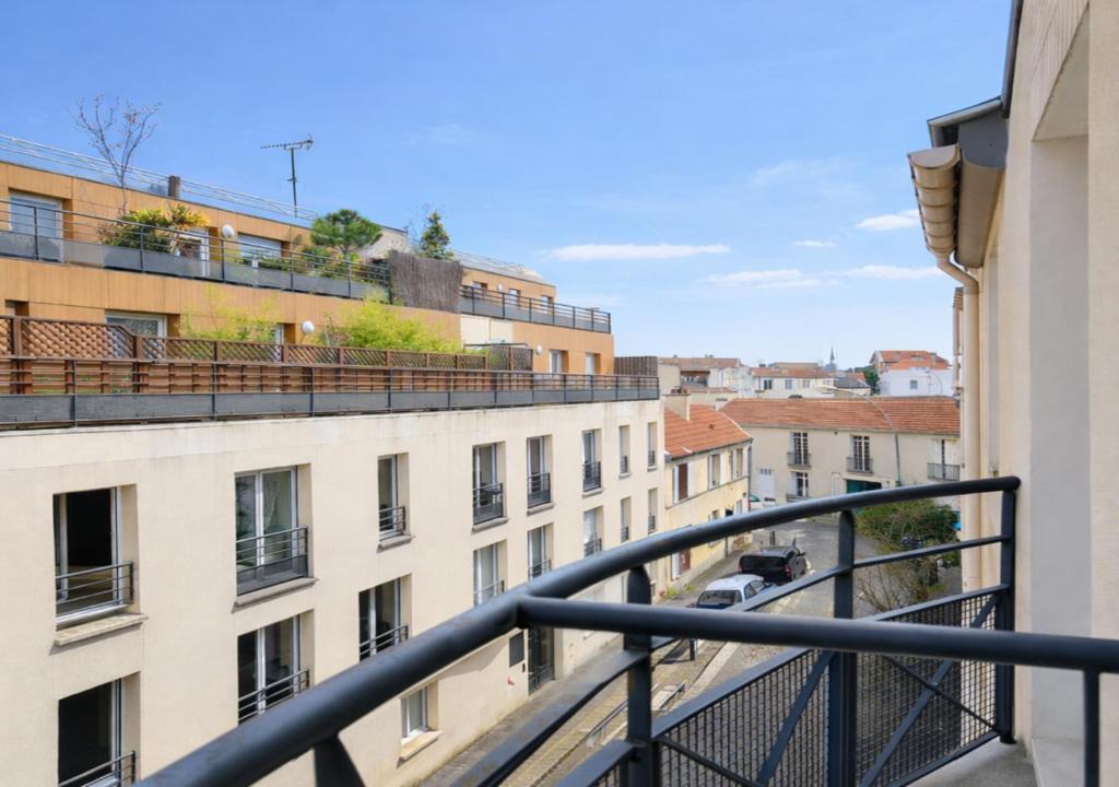 View, Les Lilas Serviced Apartments in Paris